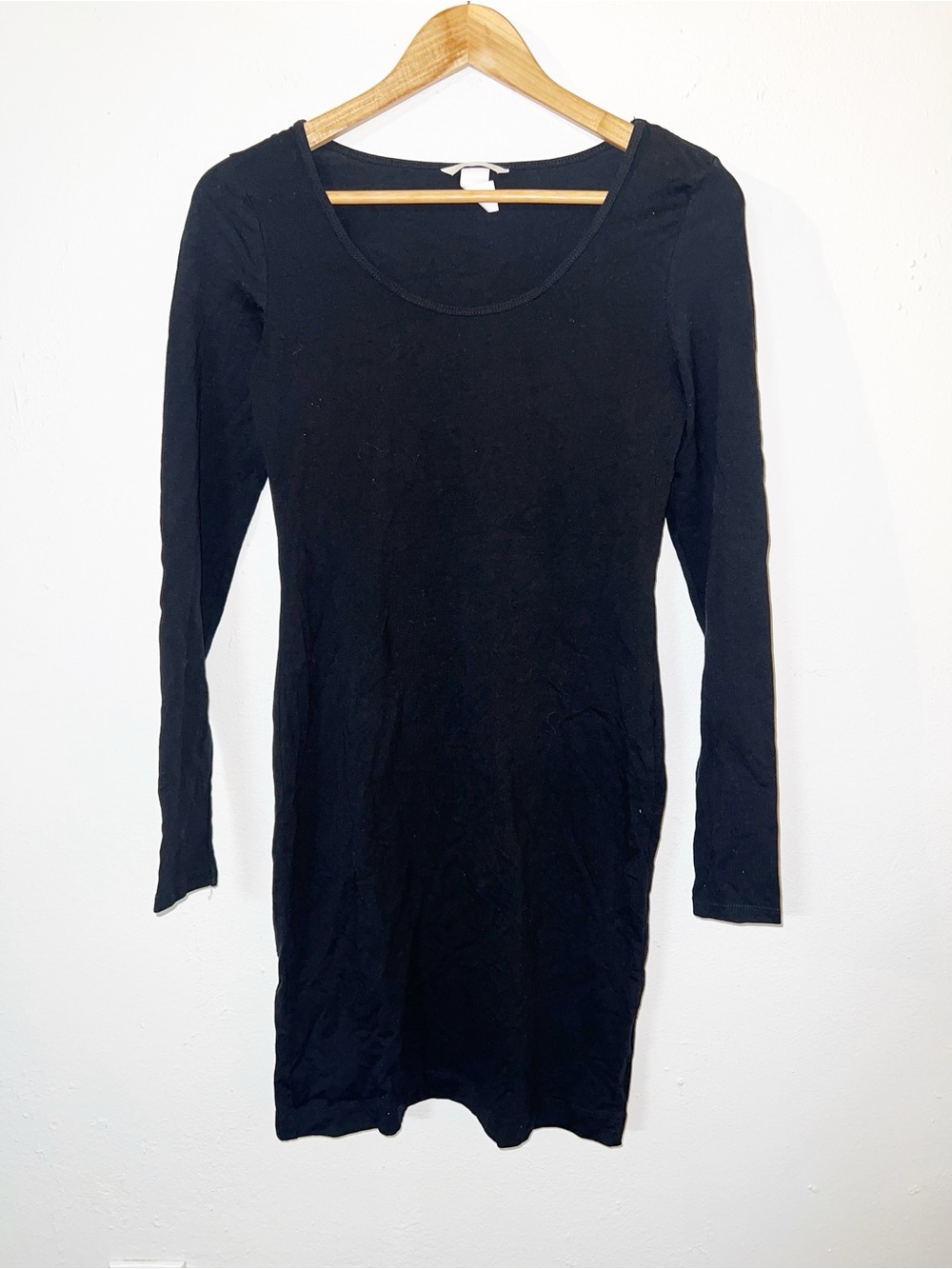 H&M Women’s Classic Black Long Sleeve Scoop Neck Bodycon Dress